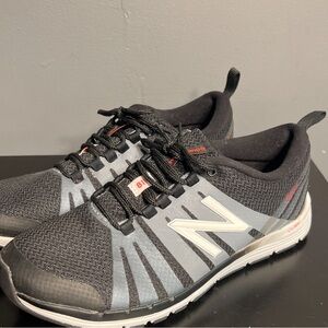 New Balance 811 Fantom Tape Cush cross training shoes women’s sz 8